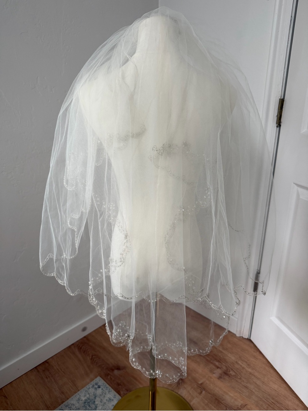 Two-tier ivory Finger Length Bridal Veil with Beaded Scalloped Edge